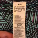 Under Armour ✨ Heat Gear Patterned 18” Capri Photo 4