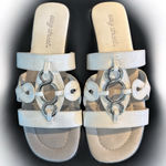 Easy Street  Torrid Sandals White Crocodile Embossed Silver Accents 7M Photo 0