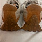 New Balance 327 sneaker in the "Sea Salt with Rust Oxide" Women's sz 6 Photo 3