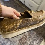 Ariat Women's Brown flower Embossed Slip-On Shoes Photo 3