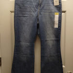 Levi's Levi Strauss Signature NWT Women's Size 16 Short Shaping High-Rise Flare Jeans Photo 0
