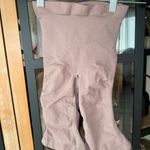 SKIMS  Shapewear Shorts seamless sculpt high waisted above knee sienna nude taupe Photo 2