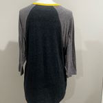 Mitchell & Ness  gray P 3/4  sleeve shirt Photo 3