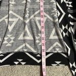 Bobbie & Brooks Bobbie Brooks Ladies Black & White Aztec Print Open Front Cardigan Size Medium Photo 8