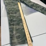Universal Threads Universal Thread High Rise Slim Straight Jeans Womens 00/24 Green Camo Denim Photo 13