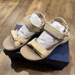 NWT Rockport Women's Trail Tech Sandal Cream Velcro 8.5 Photo 2