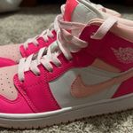 Nike Jordan Nike Women’s Air Jordan 1 Mid Photo 1