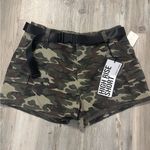 Almost Famous Green Camo High Waist Shorts Photo 0