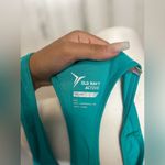 Old Navy Work out tank top Photo 3