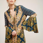 Free People ‎ Magic Mystery Long Flared Sleeve V-Neck Tunic Size Small Photo 0