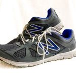 New Balance 550 V4 athletic shoes. Gray with royal blue. Running shoes. Sz 9.5 Photo 1