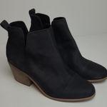 Toms  EVERLY BLACK NUBUCK LEATHER SPLIT TOP ANKLE HEELED BOOTS WOMENS 11 Photo 0