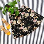Glamorous Akelia Flare Black Floral Skirt Large Photo 1