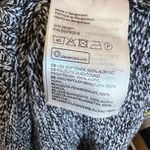 Divided  H&M Cropped Sweater‎ Photo 5