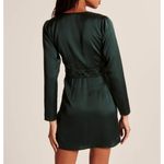 Abercrombie & Fitch Abercrombie Green Long-Sleeve V-Neck Wrap Dress Size Small Photo 3