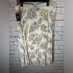 Vince Camuto Ladies Detailed Pull On Pleated Midi Skirt ivory/lavender/blue XXL Photo 3