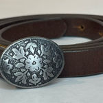 Mossimo Supply Co. Women’s Dark Brown Leather Belt Ornate Silver Buckle Size S Photo 0