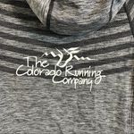 Saucony  Gray Seamless Dash Hoodie The Colorado Running Company. Size XSm… Photo 3
