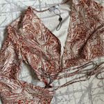 Gianni Bini Layla Paisley Print Long Sleeve Surplice V-NeckTie Waist Cropped Top Photo 6