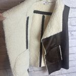 Sonoma Women’s NWT Faux Leather Shearling Rustic Chic Vest Size Large Photo 2