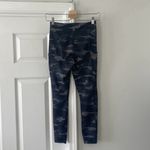 Athleta  Ultimate Camo 7/8 Tight Photo 2