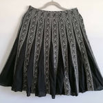 SilkLand size 10 Black and white embroidered paisley Skirt Photo 0