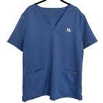 FIGS  Casma Three Pocket Scrub Top in Color Ceil Blue Monogram M Size XL Photo 1