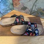 Forever Link  Multicolor Embroidered Sandals Photo 2