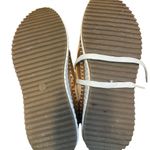 Universal Threads Universal Thread size 9 canvas platform shoes brown tans casual shoes Photo 3