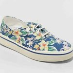 Mad love Women’s Kendra Floral Canvas Lace Slip On Sneakers Shoes Size 6 Photo 0