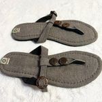 Sanuk  Rasta Olive Green Flat Sandals with Brown Button Accents Women’s Size 6 Photo 3