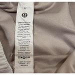 Lululemon Shorts Womens 6 White Hotty Hot 3" Inseam Stash Pocket Lined Photo 4