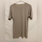Exclusively Misook Shirt Sleeve‎ Rayon/Acrylic/Polyester Blend Shirt Size Small Tan Photo 4