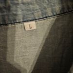 Button Up Short Sleeve Light Wash Denim Shirt Blue Size L Photo 5