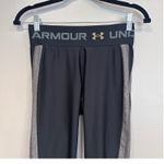 Under Armour  Women's Heatgear Black Gray Trim Athletic Leggings Pants Size S Photo 3