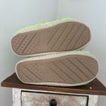 SO NWOT  Sz: W 9/10 Fuzzy Bright Grinch Green Sequin Star Slipper Boots. Faux fur Photo 4