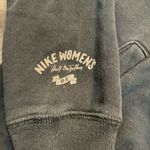 Nike  Woman’s Marathon Hoodie Photo 4