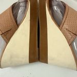 Tommy Bahama  Kaona Wedge Heels Perforated Tan Leather Thong Boho Sandals 9B Photo 6