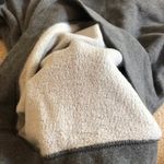 Columbia Crewneck Photo 2