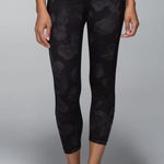 Lululemon  Seek The Heat Crop Inky Floral Soot Black/Black W6C66S size 6 Photo 0