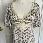 Urban Outfitters UO Lauren Lace-Trim Floral Midi Dress Photo 3