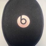 Beats by Dre Beats by Dr. Dre | Beats headphone/earphone case. Photo 0