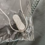 Akira Sneakers necklace Photo 3