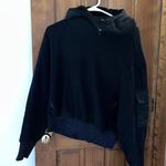 Alo Yoga Winter Sweatshirt Photo 1