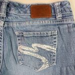 Maurice's 7/8 33 Reg Medium Wash Flare Jeans Photo 5