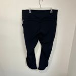 Fabletics Black Oasis PureLuxe High-Waisted Twist 7/8 Legging Plus Size 2X Photo 4