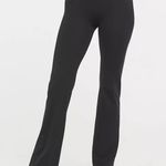 Spanx Back In Stock Booty Boost® Yoga Pant Flare Legging Photo 3