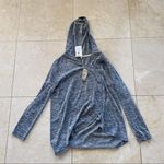 Entro NWT $40 Heather Gray Split Hem Hoodie Sz L Photo 0