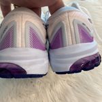 ASICS Women's White and Purple Running Shoes size 9.5 BNWOT Photo 4