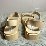 Steve Madden  Janice Woven Nubuck Platform Sandals Beige Platform Sandals Sz 10M Photo 7